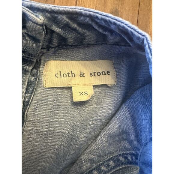 Cloth And Stone Chambray Keyhole Button Back Top Blouse Size XS Boho - Picture 9 of 10